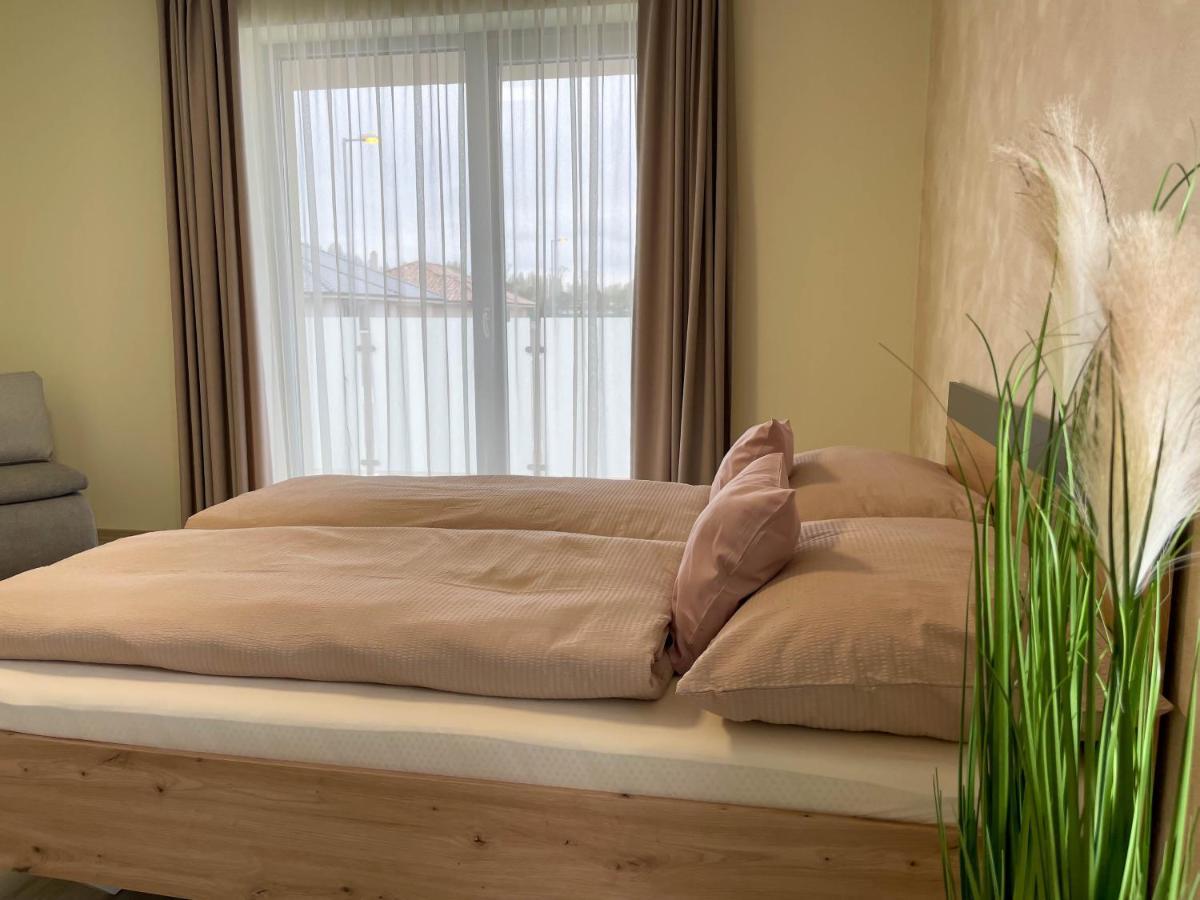 Apartmány Katalin Dunajská Streda Esterno foto